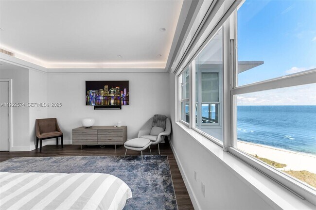 Building Photo - 4925 Collins Ave