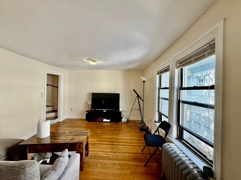 Building Photo - 48 Allston St