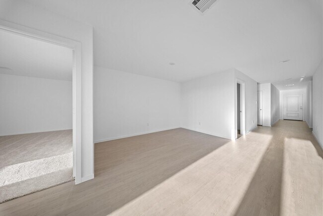 Building Photo - 26651 Pampas Grass Ln