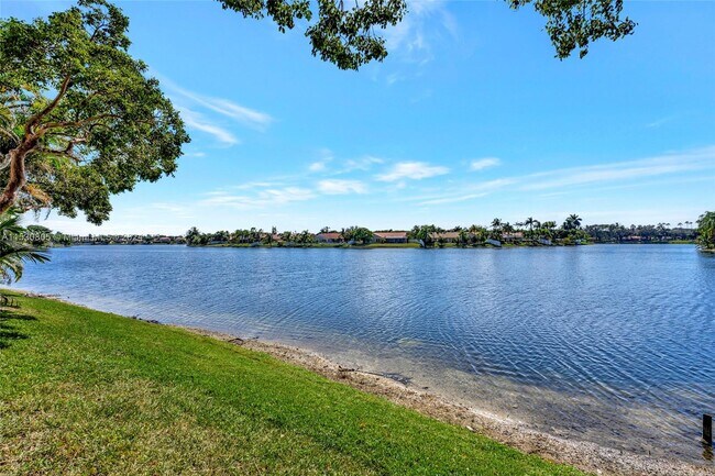 Building Photo - 1381 NW 126th Way