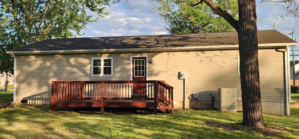 Building Photo - 9351 McGaheysville Rd