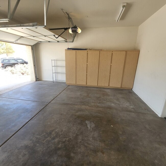 Building Photo - 7539 W Desert Crystal Ct