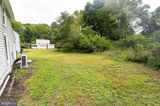 Building Photo - 119 Davis Ln