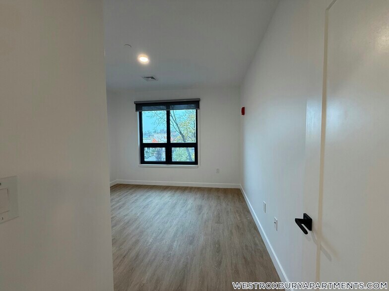 Building Photo - 199 Gardner St