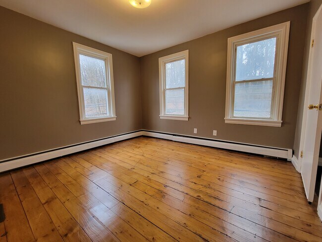 Building Photo - 5331 PA-145