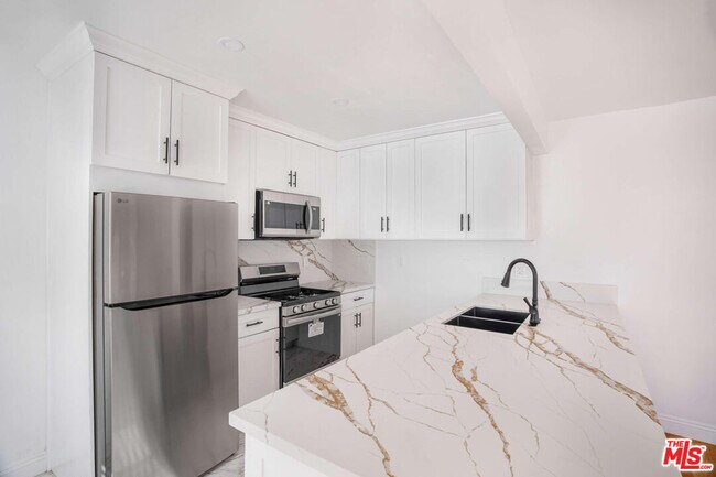 Building Photo - 1844 18th St