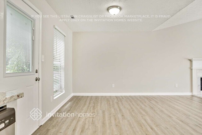 Building Photo - 3424 Kingsbrooke Way