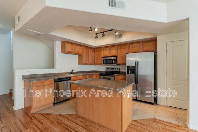 Building Photo - 2401 E Rio Salado Pkwy