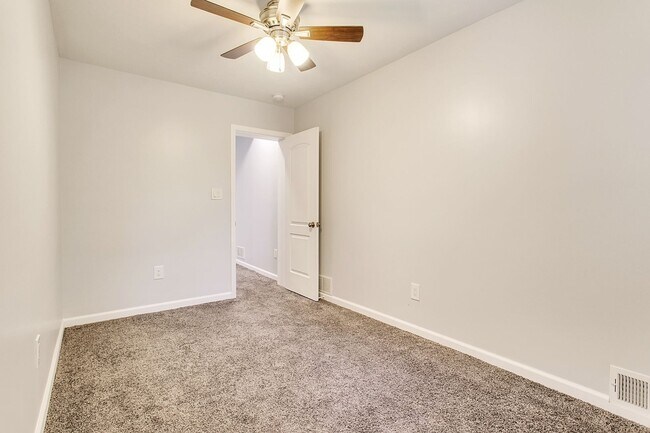 Building Photo - Beautiful 4 Bed 3 Bath Home in Lawrenceville!