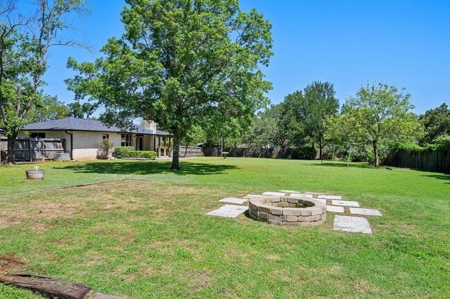 Building Photo - 109 Woodland Rd