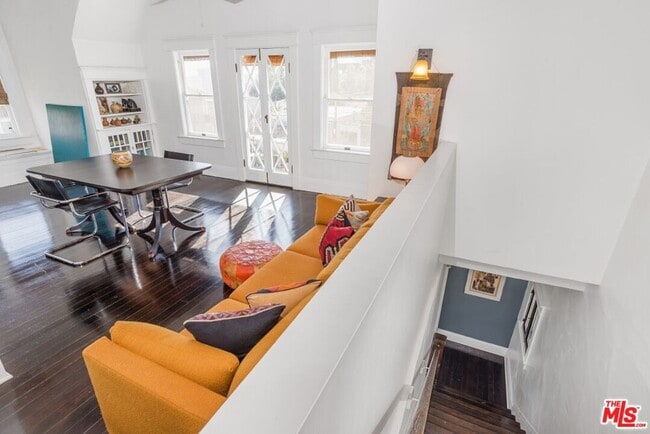 Building Photo - 1315 1/2 Kellam Ave