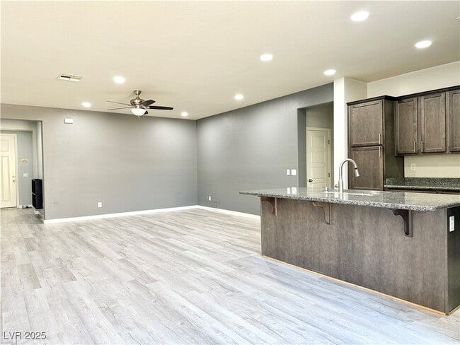 Building Photo - 6712 Stonetrace St