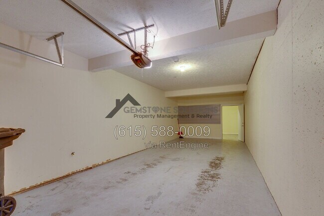 Building Photo - 2022 Turning Wheel Ln