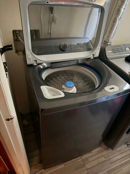 Building Photo - 1223 Harvard St NW