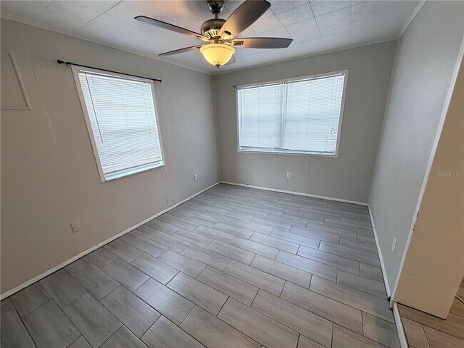 Building Photo - 651 Duncan Cir W