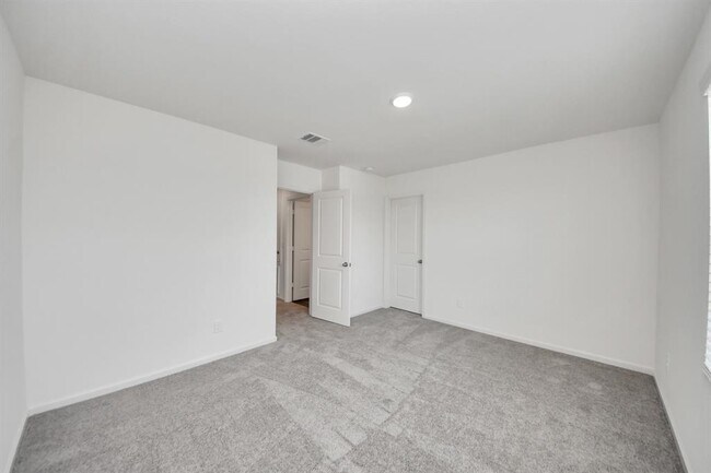Building Photo - 10304 Florance Spring Dr