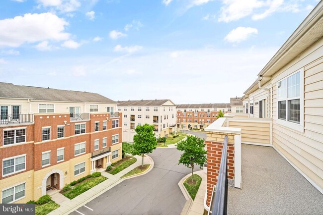 Building Photo - 22721 Beacon Crest Terrace