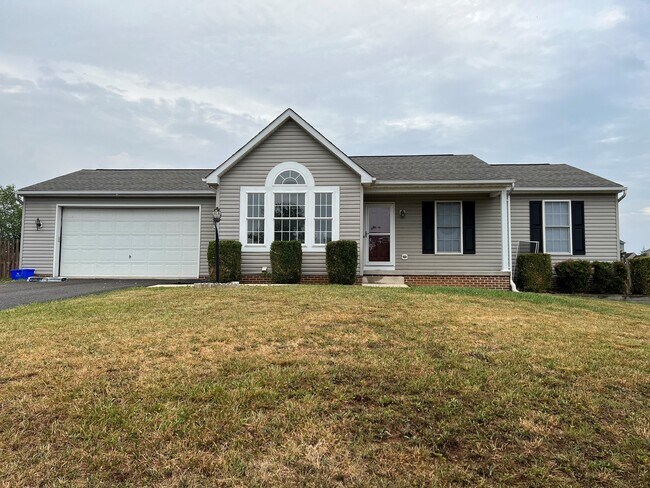 Primary Photo - 11810 White Pine Dr