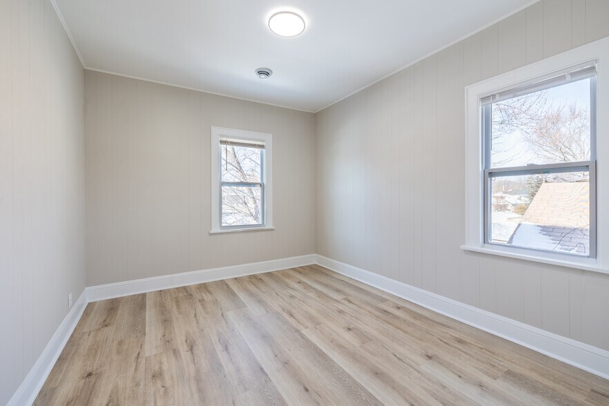 Building Photo - 4540 Garfield Ave