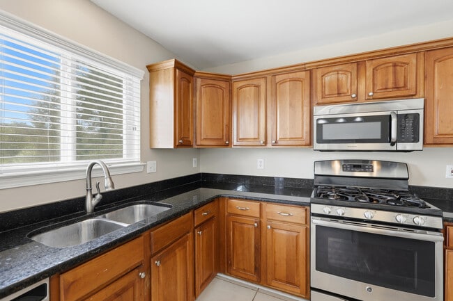 Building Photo - 26493 Isleworth Point