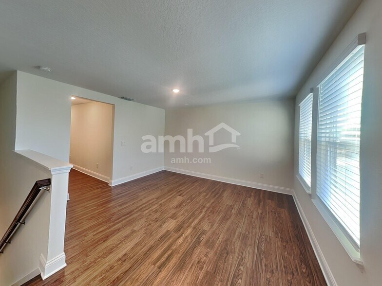 Building Photo - 1098 Summer Stone Loop