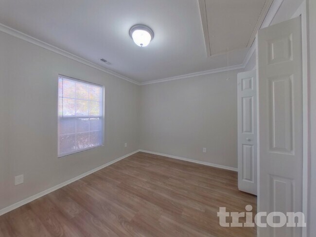 Building Photo - 3634 Charterhall Ln