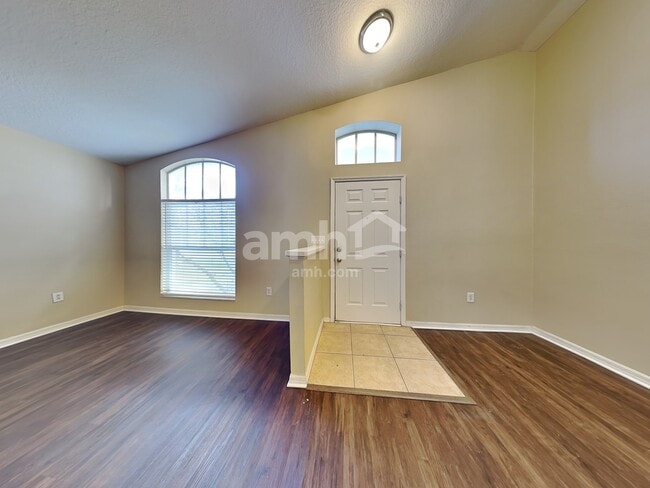 Building Photo - 518 Napa Valley Cir