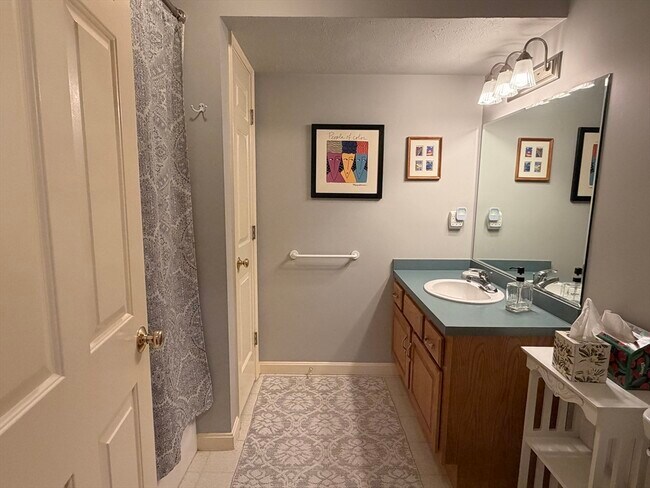 Building Photo - 7 Conant Rd