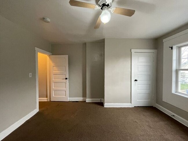 Building Photo - Inviting 2-Bedroom Apartment with Ideal Am...