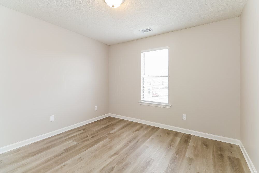 Building Photo - 553 Ransom Way