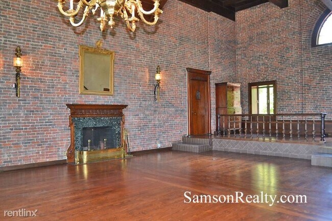 Building Photo - 2 br, 2.5 bath Townhome - 33 Power St