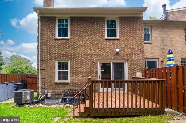 Building Photo - 8914 Grandstaff Ct