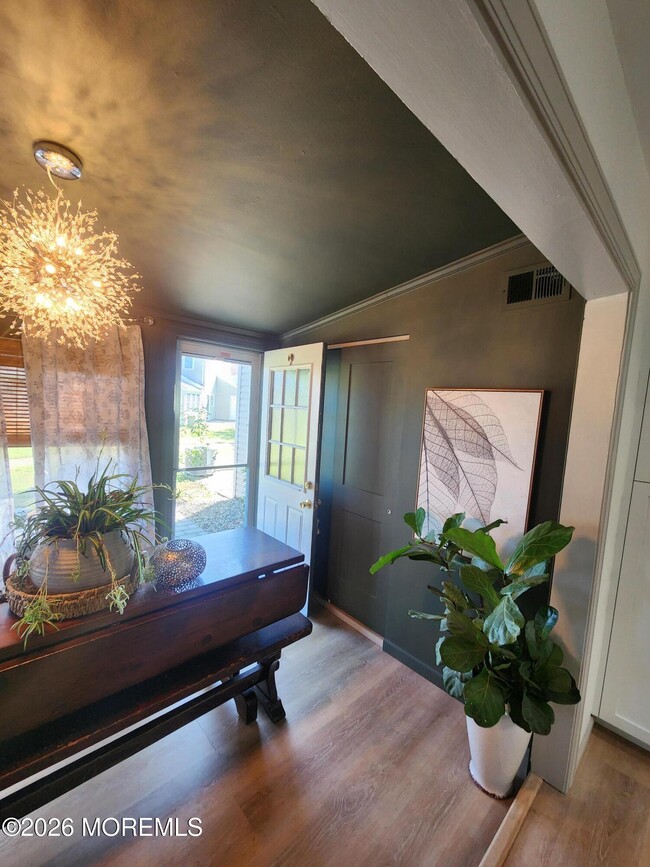 Building Photo - 1 S Seas Ct