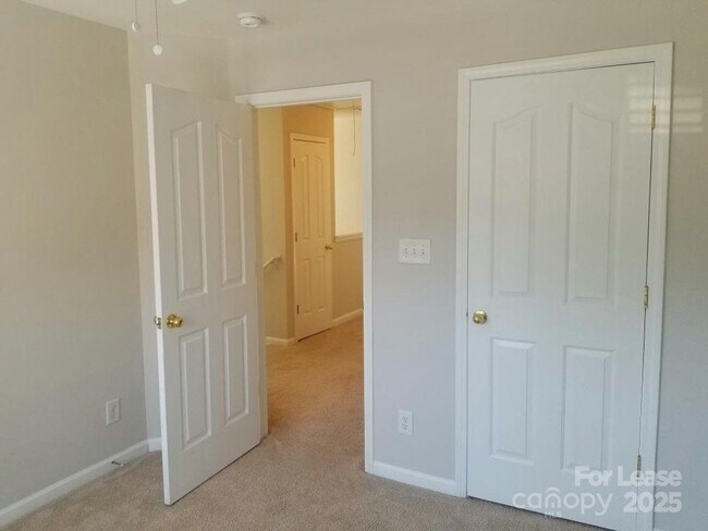 Building Photo - 3567 Creeping Flora Ln