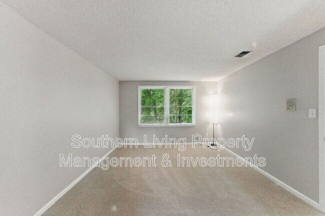 Building Photo - 7016 Wannamaker Ln
