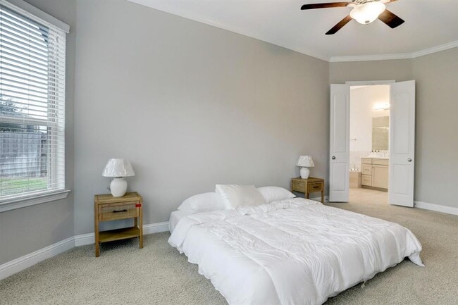 Building Photo - 17322 Legend Creek Ct