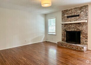 Building Photo - Available 8/1. Great 4 BR Home with Detach...