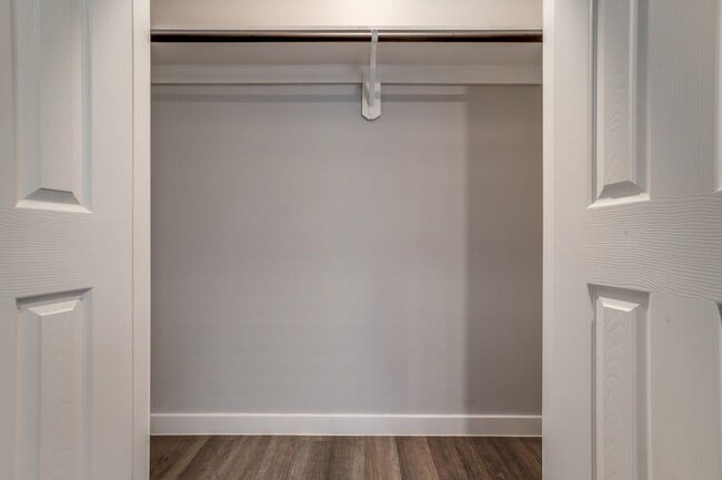 Building Photo - 5705 Breland St