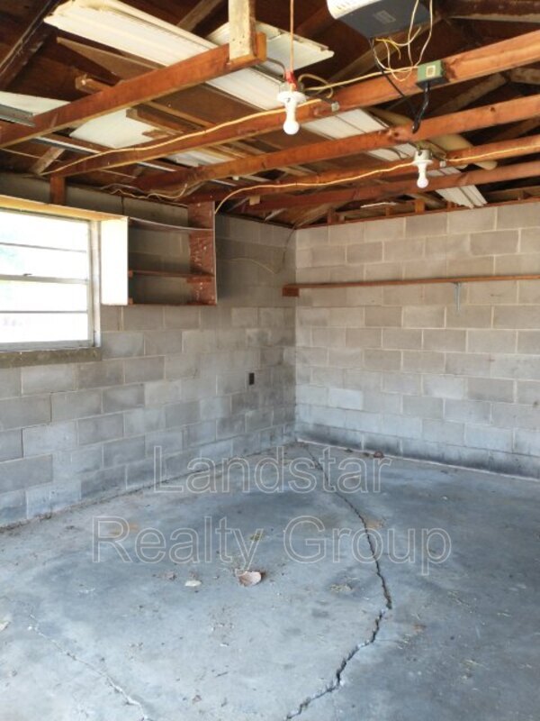 Building Photo - 7507 Gerald Ave