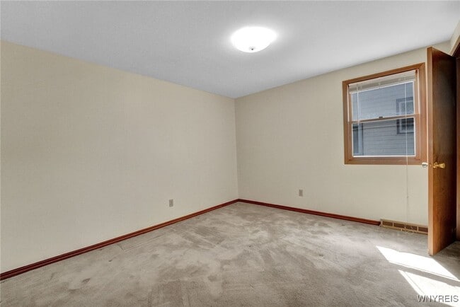 Building Photo - 1 Emsworth Ave