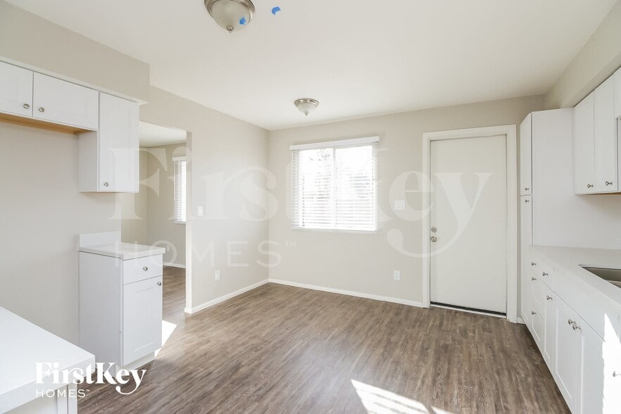 Building Photo - 4647 W Keim Dr