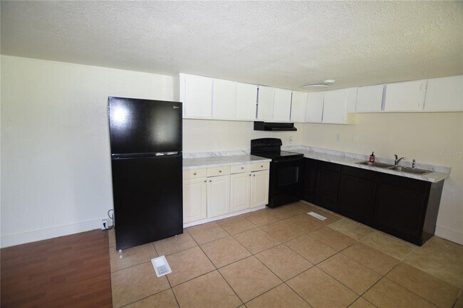 Building Photo - 5101 N Kaliga Dr