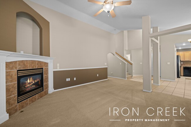Building Photo - Quiet Abode in Prime Location with Easy Ac...