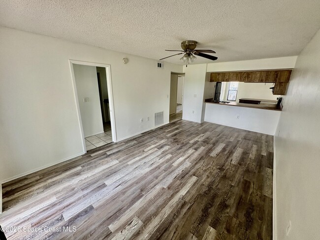 Building Photo - 420 Catamaran Dr