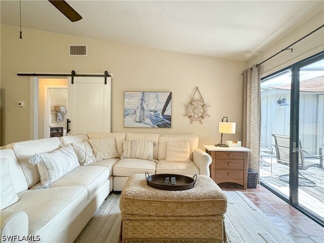 Building Photo - 1042 Oak Forest Dr