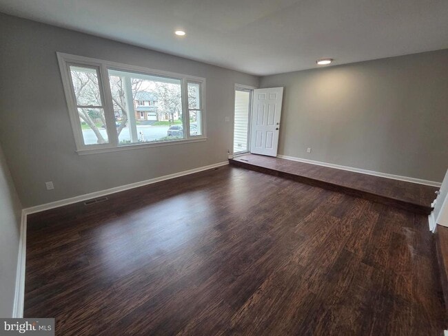 Building Photo - 2220 Cedar Mill Ct