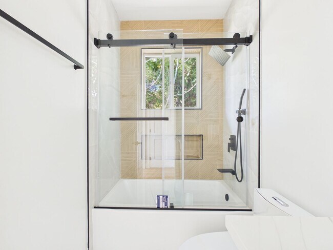 Building Photo - Brand-New Detached 2BR 2 bath Home in Vista | Modern Finishes & A/C in Every Room