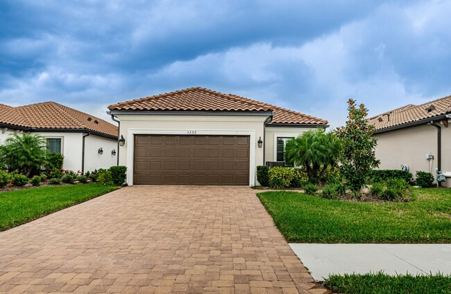 Primary Photo - Beautiful Pool home in Starkey Ranch