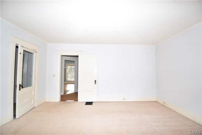 Building Photo - 130 W Remington St