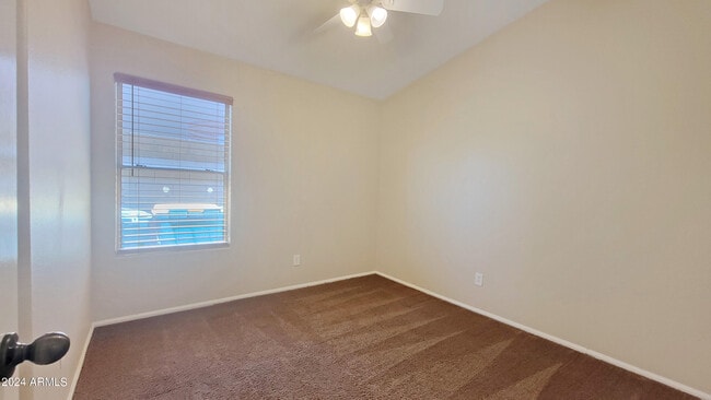 Building Photo - 5325 N 124th Ave
